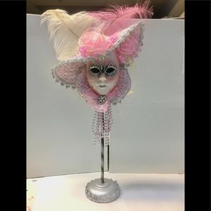 NIB Large pink silver mask on stand feathers
